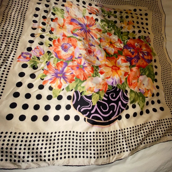 oscar rossa silk scarf - Picture 1 of 5